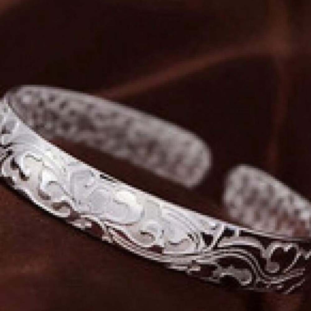 2.BRACELET - Picture 2 of 8